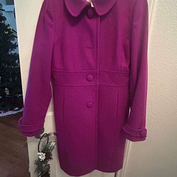 J Crew Overcoat. Wool Blend, lined, like new. - Picture 7 of 7